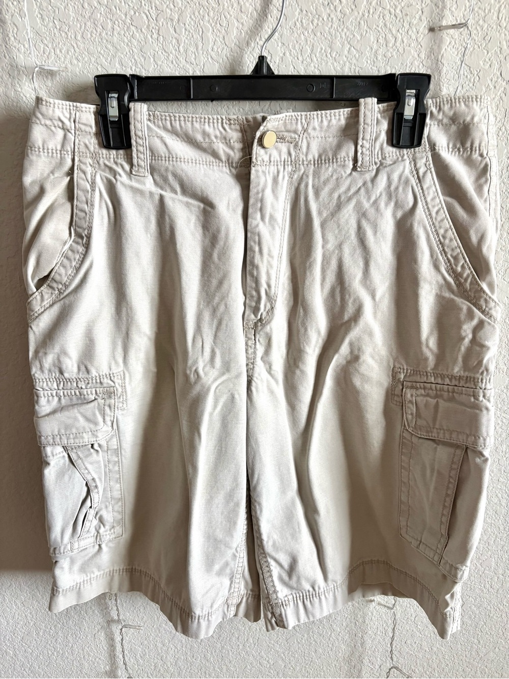 Arizona Jean Company Beige Cargo Shorts